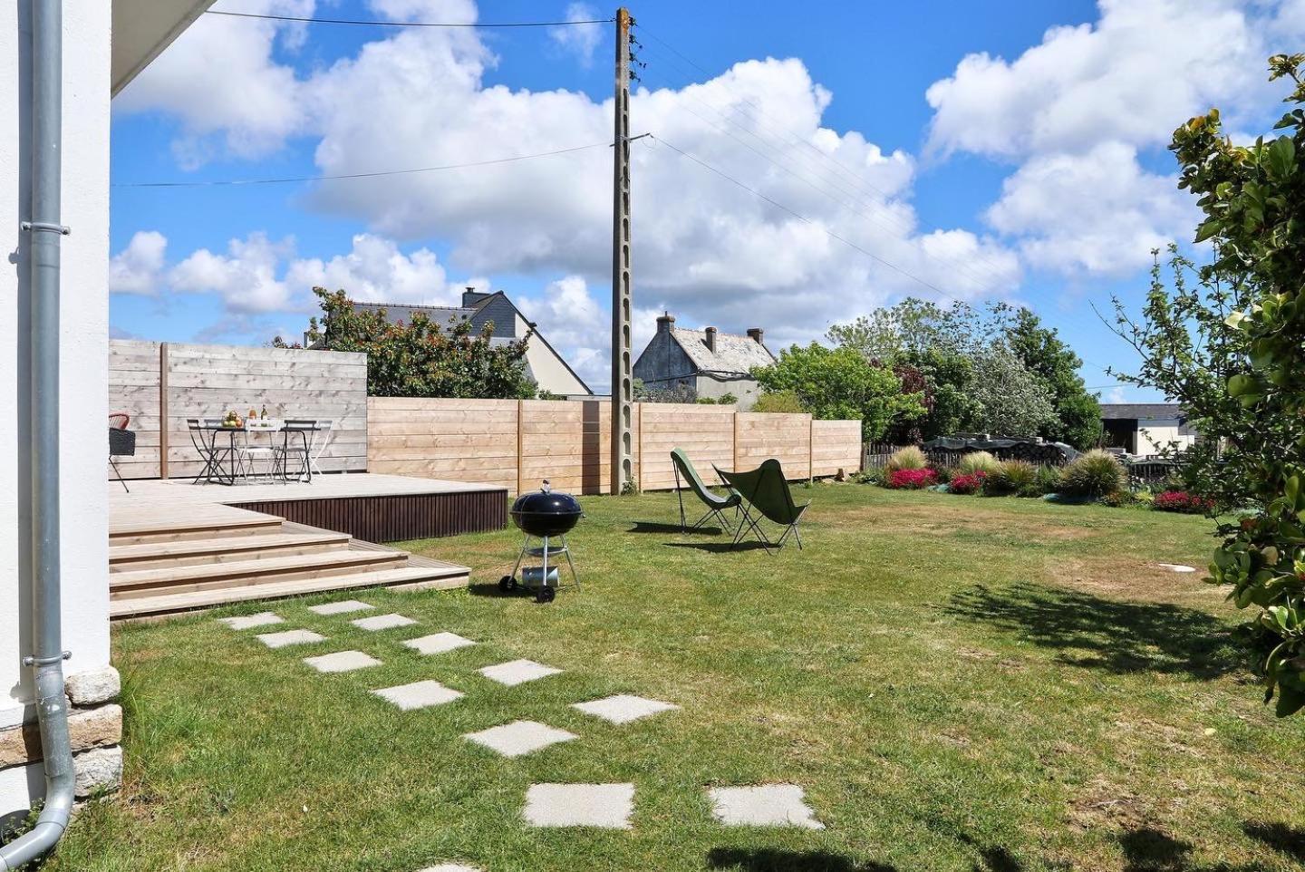 Le 5 Bel Air A Plogoff. Holiday home